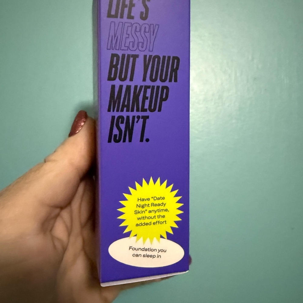 🤩 Youthforia Date Night Foundation – 310 Light Medium Neutral Golden Undertones - Picture 4 of 7